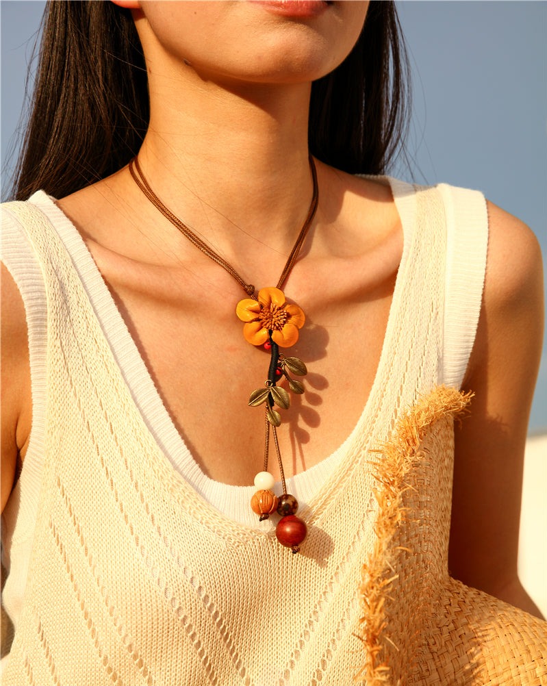 Petalia Necklace - Handmade